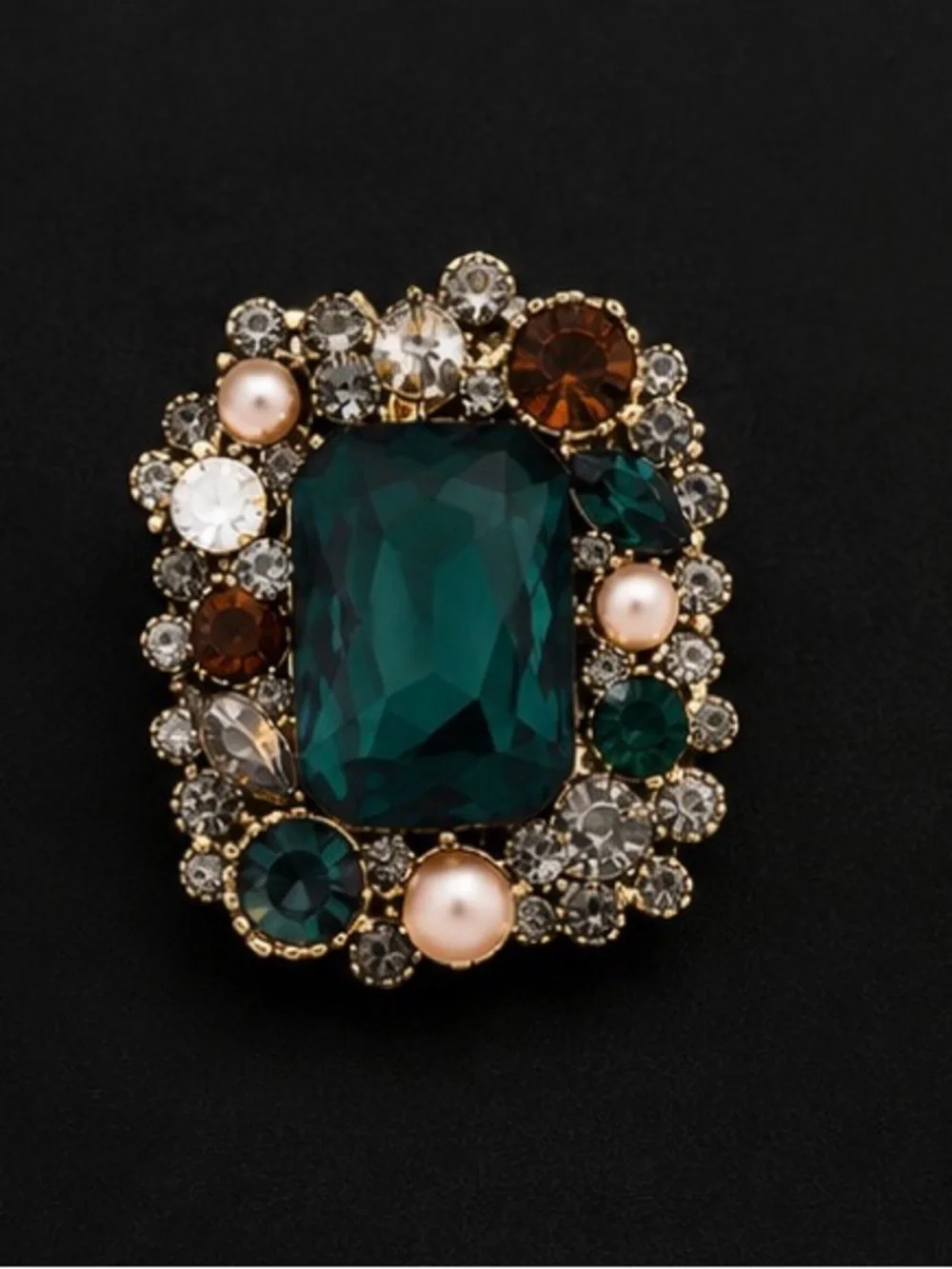 Vintage Emerald Green Crystal Brooch | Antique Gold Rhinestone Statement Pin